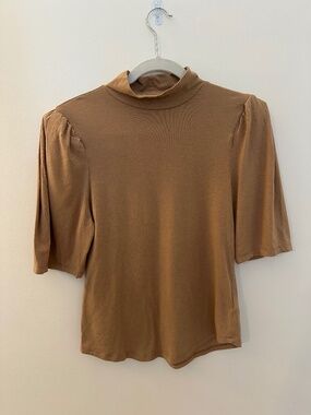 Gap Featherweight Puff Sleeve T-Shirt - Size Medium
